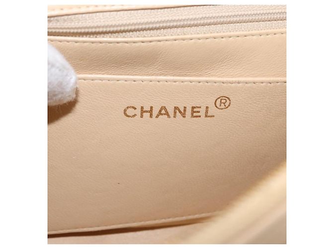 CHANEL Matelassé Rucksack aus Lammleder Beige Gold CC Auth 146557V Golden - Ansicht 19