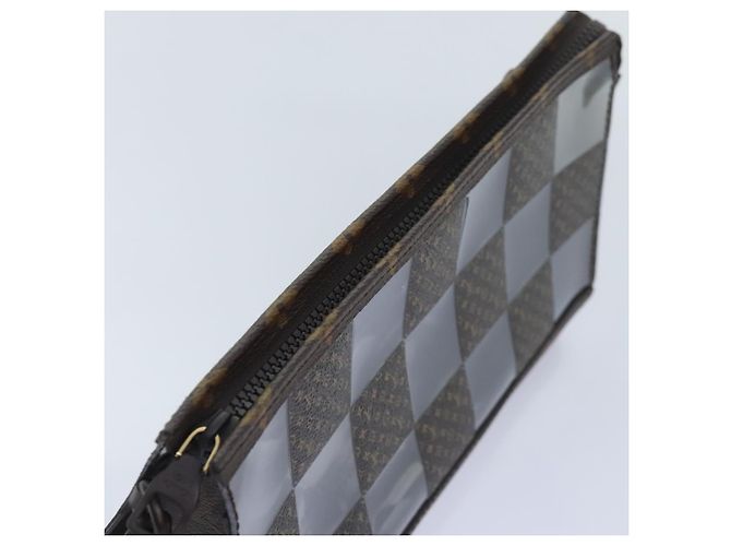 POCHETTE STAND SCACCHI MONOGRAMMA LOUIS VUITTON M81588 LV Auth 90498SM - vista 6