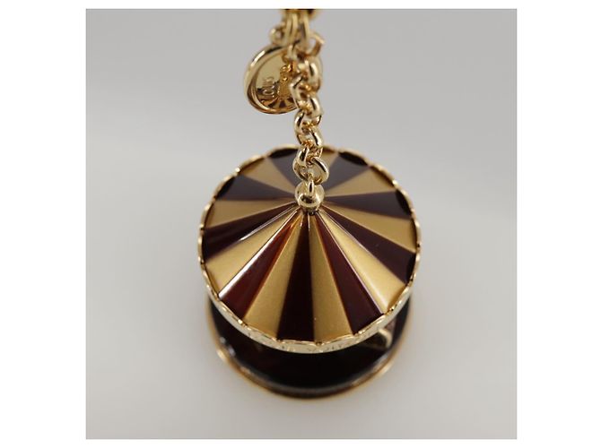 LOUIS VUITTON Bijoux Sac Carrousel Charm metallo Oro M66782 LV Auth 97979SAM D'oro - vista 5