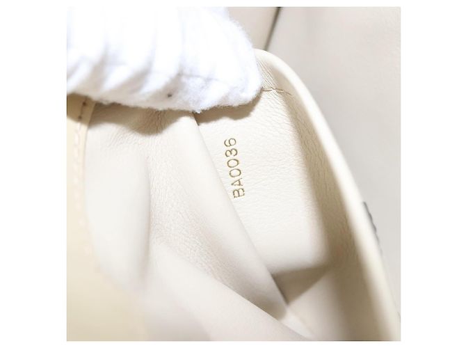 LOUIS VUITTON Pochette Lover Monogram Charm Borsa Ivory M95194 LV Auth BA333SAV Crudo - vista 11