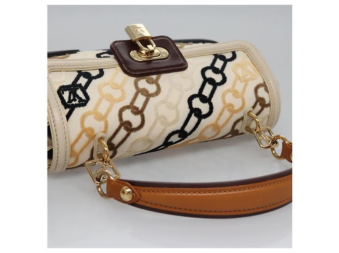 LOUIS VUITTON Pochette Lover Monogram Charm Borsa Ivory M95194 LV Auth BA333SAV Crudo - vista 6