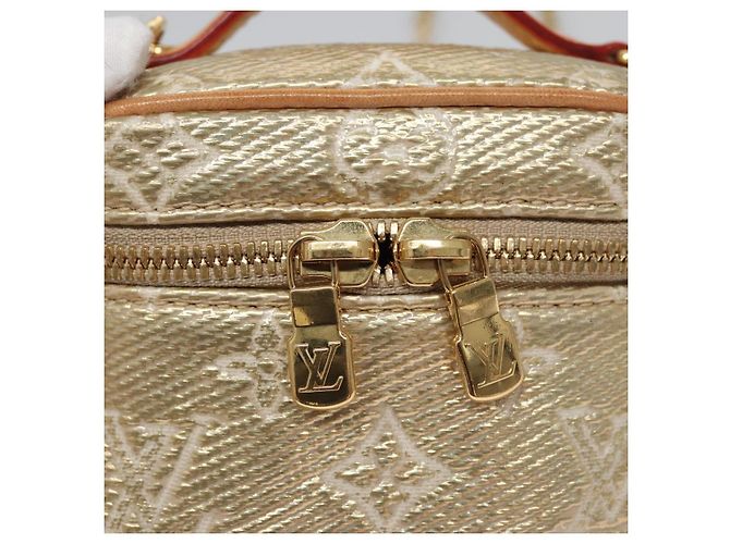 LOUIS VUITTON Microvanity Laminato Monogramma Oro M22920 LV Auth EC760SM D'oro - vista 21