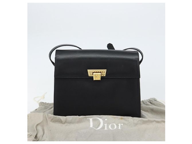 Bolsa de Ombro Christian Dior em Couro Preto Dourado Auth 155073 - vista 12