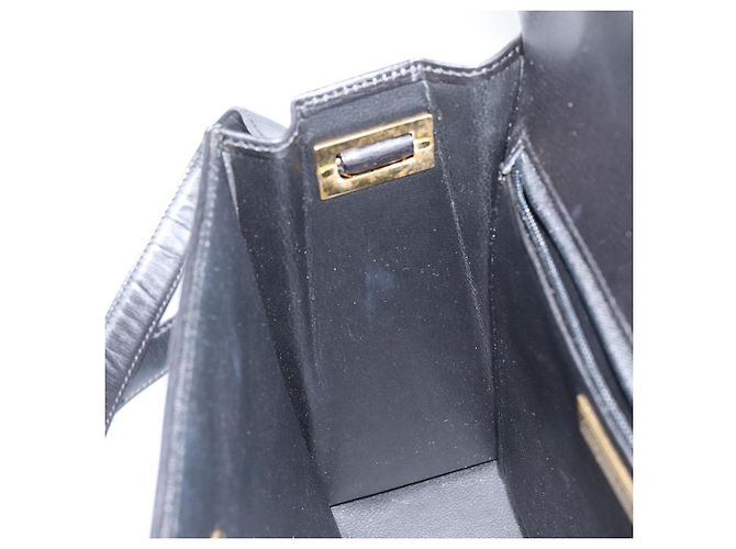 Bolsa de Ombro Christian Dior em Couro Preto Dourado Auth 155073 - vista 20