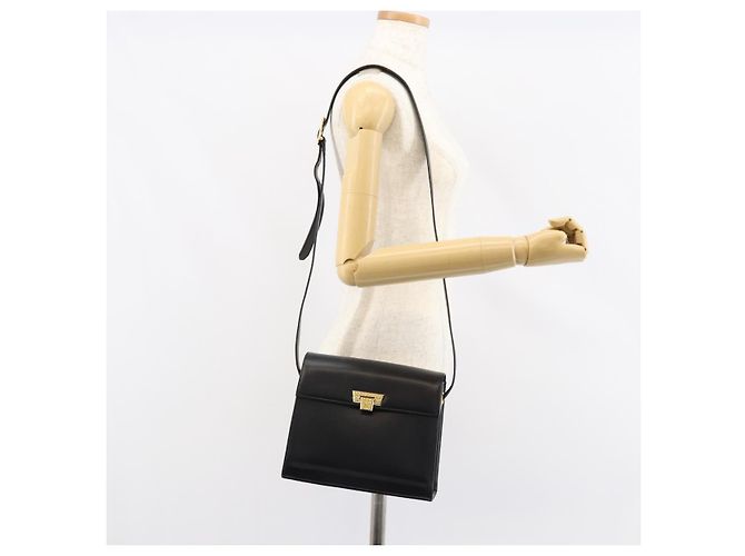 Bolsa de Ombro Christian Dior em Couro Preto Dourado Auth 155073 - vista 22
