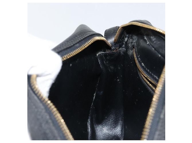 LOUIS VUITTON Borsa a Spalla Epi Jeune Fille MM Nera M52152 LV Auth 143146 Nero - vista 21