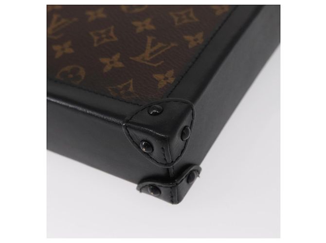 LOUIS VUITTON Pochette Trunk Vertical Monogram M63913 LV Auth 146560SAM Monogramma - vista 16