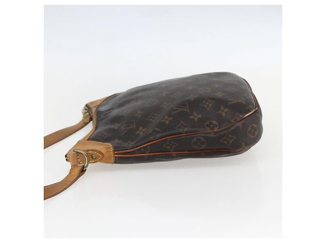 LOUIS VUITTON Bolso de Hombro Monogram Odeon PM M56390 LV Auth 155268 Monograma - vista 3