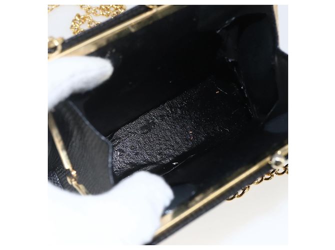 Borsa a Spalla Vala in Pelle Nera e Oro di Salvatore Ferragamo Auth 157062 Nero D'oro - vista 14