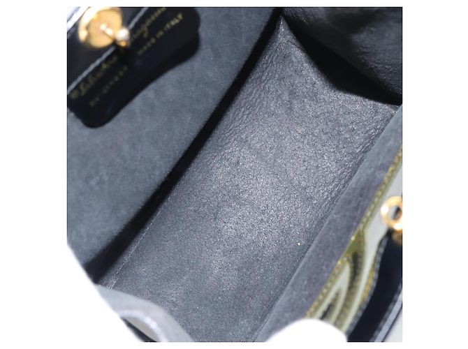 Borsa a Mano Salvatore Ferragamo Smalto Nero Oro Auth 143675 D'oro - vista 15