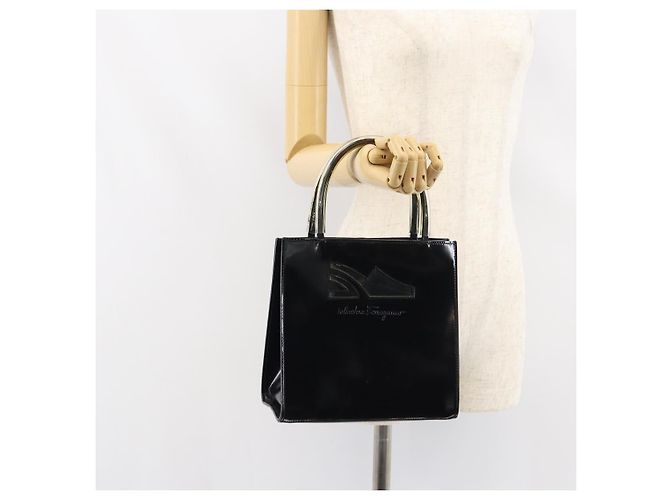 Borsa a Mano Salvatore Ferragamo Smalto Nero Oro Auth 143675 D'oro - vista 18