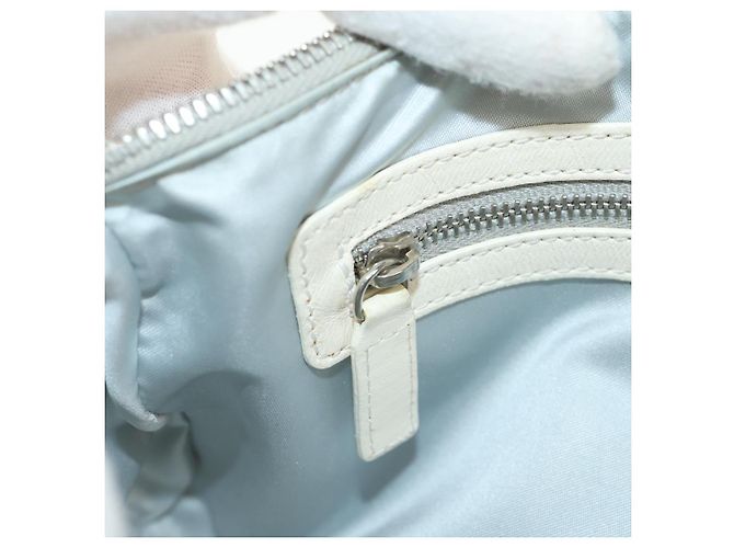 Borsa a Spalla Romantica Trotter Christian Dior PVC Bianco Argento Auth 155320V - vista 24