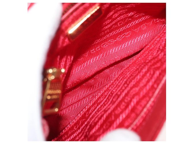 PRADA Bolso de Hombro con Cadena Nylon Rojo Dorado Auth 156490 Roja - vista 17