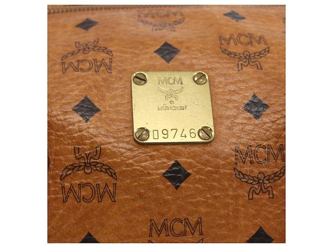 Borsa Boston Mini Vicetos Logogram MCM in pelle PVC marrone e oro Auth 151771 D'oro - vista 14