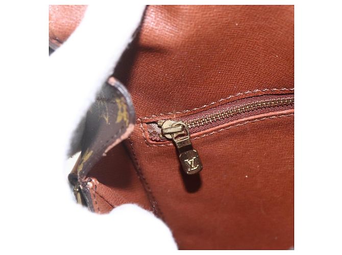 LOUIS VUITTON Sac à épaule Monogram Saint Cloud GM M51242 LV Auth 156757 Monogramme - vue 19