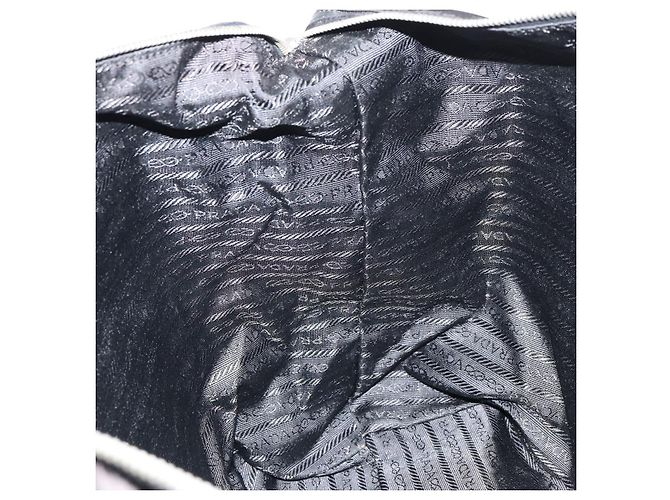 Prada Tote Bag aus schwarzem Nylon mit Silber authentisch 151531 - Ansicht 17