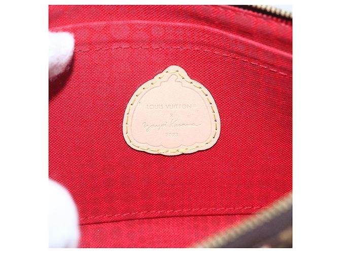 LOUIS VUITTON LVxYK Multi Pochette Accessori Pouch M46385 LV Auth 158877SM Monogramma - vista 10