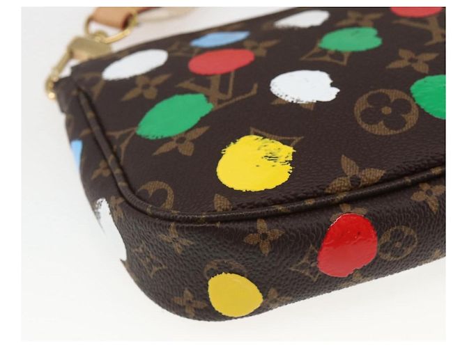 LOUIS VUITTON LVxYK Multi Pochette Accessori Pouch M46385 LV Auth 158877SM Monogramma - vista 17