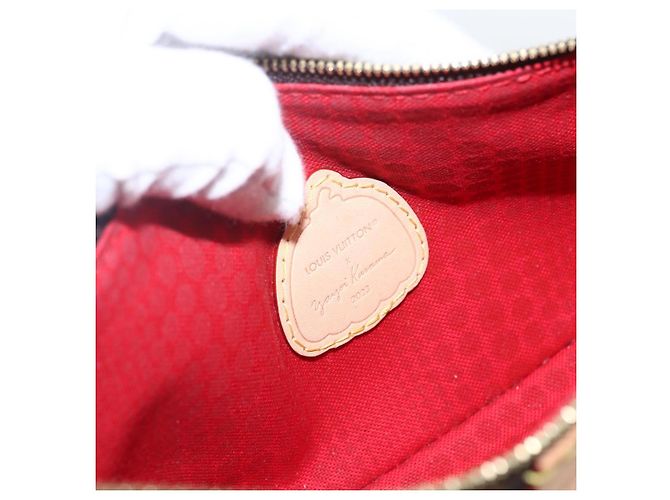 LOUIS VUITTON LVxYK Multi Pochette Accessori Pouch M46385 LV Auth 158877SM Monogramma - vista 29