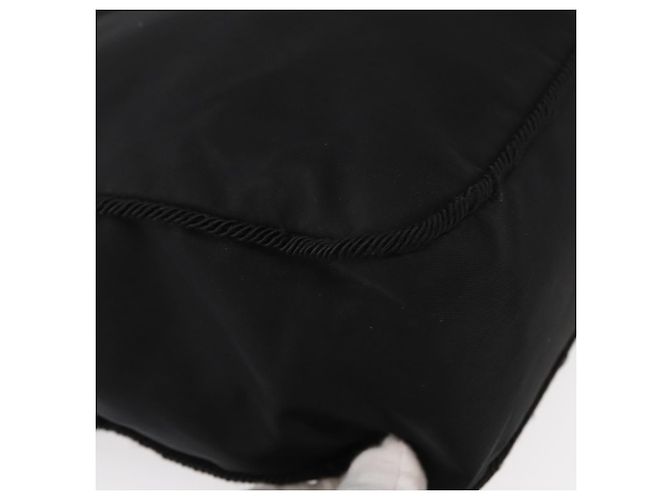 Borsa a mano PRADA in nylon nero Auth ep12285 - vista 10