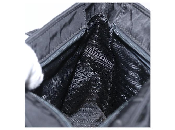 Borsa a mano PRADA in nylon nero Auth ep12285 - vista 19