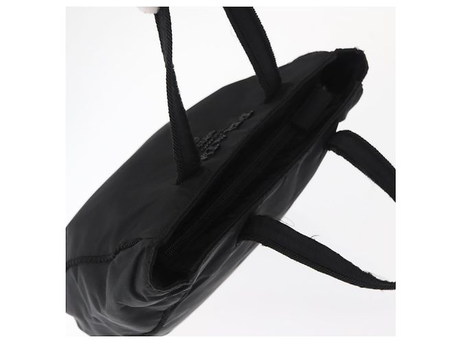 Borsa a mano PRADA in nylon nero Auth ep12285 - vista 6