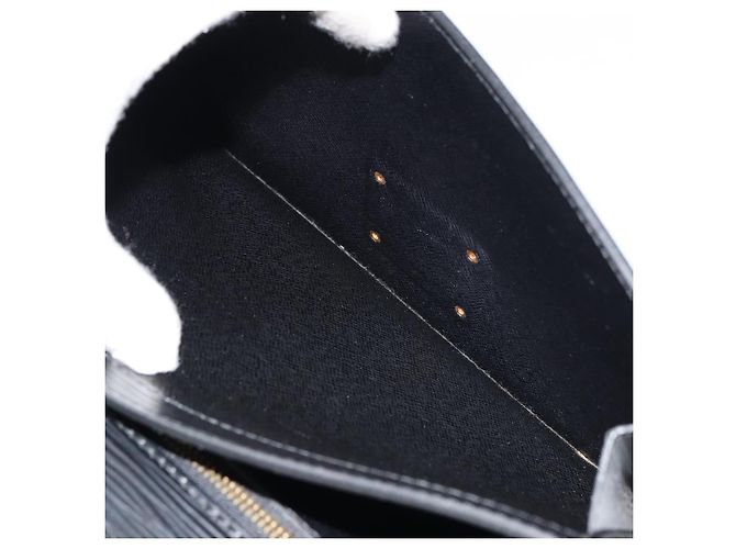 LOUIS VUITTON Epi Serie Dragonne Clutch Bag Nero M52612 LV Auth ep12293 - vista 21