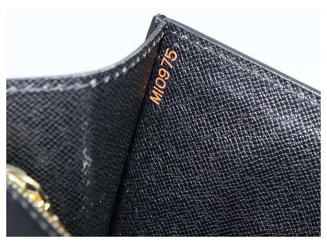 LOUIS VUITTON Epi Serie Dragonne Clutch Bag Nero M52612 LV Auth ep12293 - vista 22