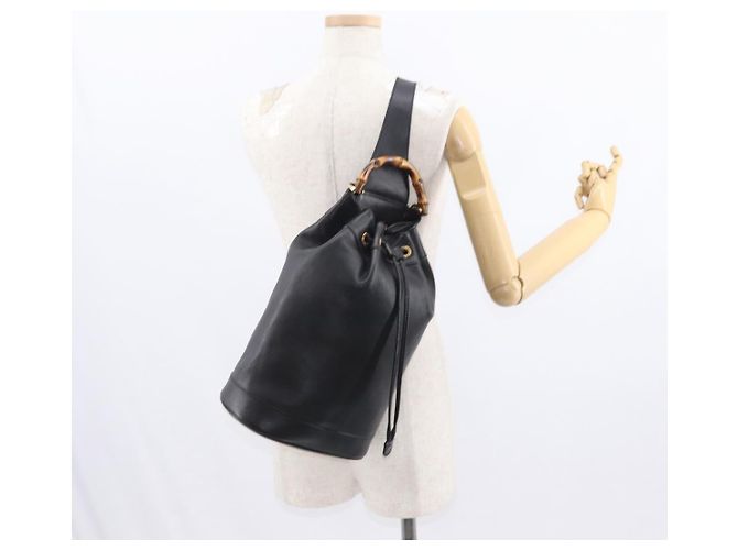 Borsa a corpo in pelle Gucci Bamboo nera e oro 003 2113 0036 Auth ka581 Nero D'oro - vista 21