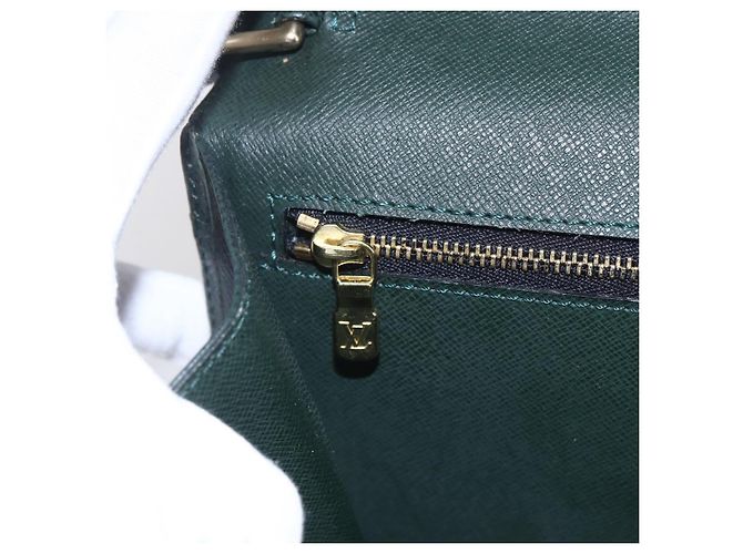 LOUIS VUITTON Pochette Kourad in Taiga Borsa Clutch Épicea M30194 LV Auth th6532 - vista 19