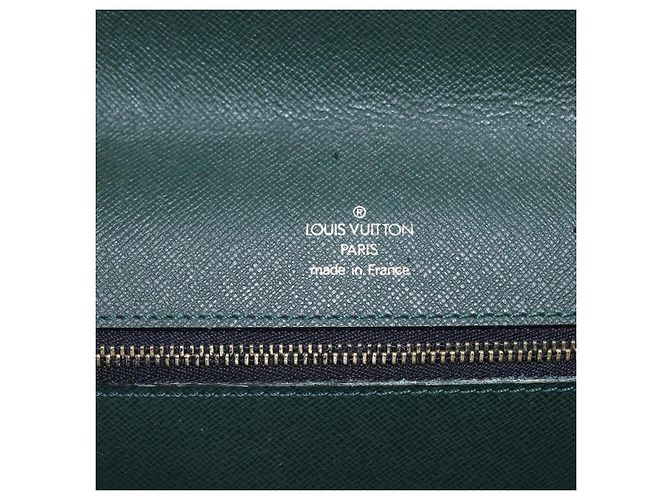 LOUIS VUITTON Pochette Kourad in Taiga Borsa Clutch Épicea M30194 LV Auth th6532 - vista 20