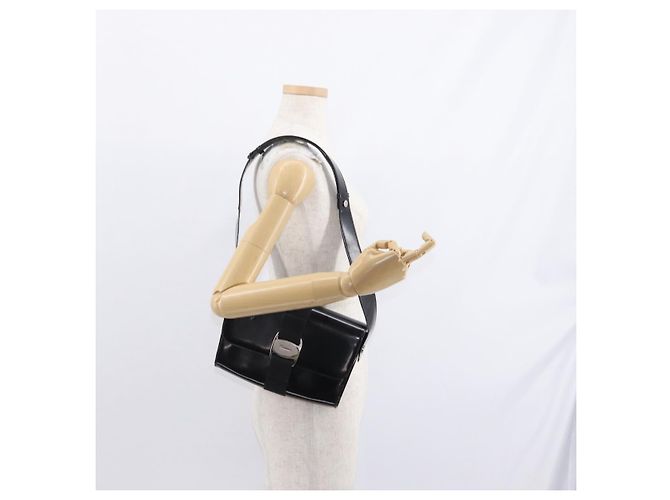 Borsa a Spalla Vala in Nylon Smaltato Nero e Argento di Salvatore Ferragamo Auth bs31354 - vista 23