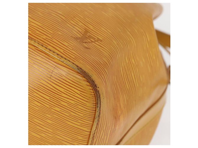 Noe LOUIS VUITTON Borsa a Spalla Petit Noé Epi Gialla M44109 LV Auth 154360 Giallo - vista 9