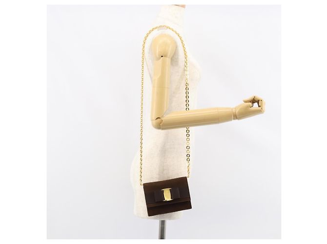 Borsa a Spalla Vala Chain in Camoscio Marrone Oro Auth BA8244 di Salvatore Ferragamo - vista 21