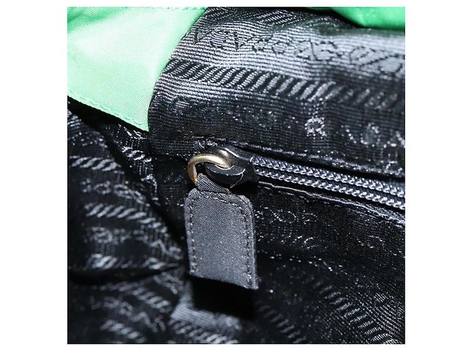 Borsa Tote PRADA Nylon Verde Oro Auth 153035 D'oro - vista 20