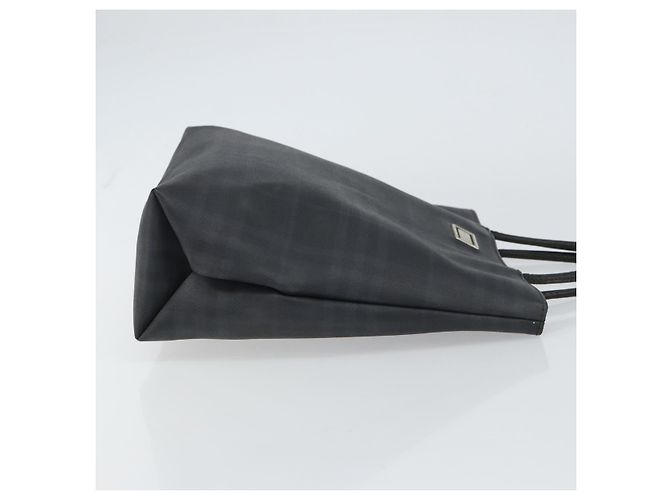 Schwarze Leder-Handtasche mit Nova Check-Muster von BURBERRY, authentisch Silber BA8861 - Ansicht 4