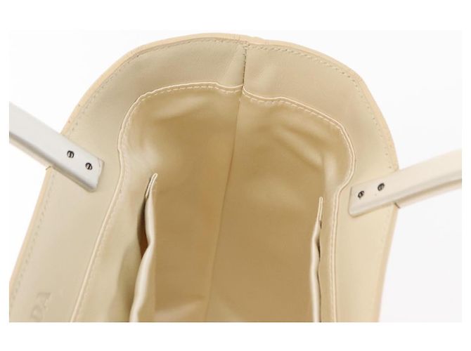 PRADA Borsa a mano in pelle bianca Auth 156869 Bianco - vista 18