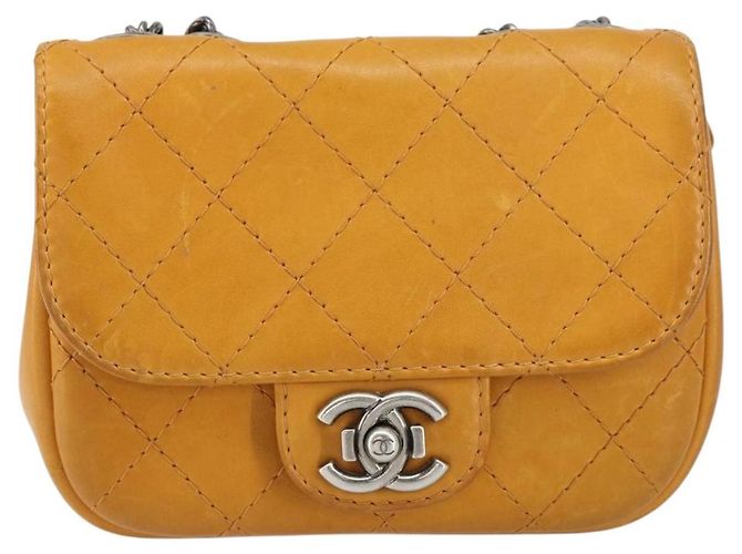CHANEL Borsa a Spalla Matelassé in Pelle Arancione CC Auth BA8705 - vista 13