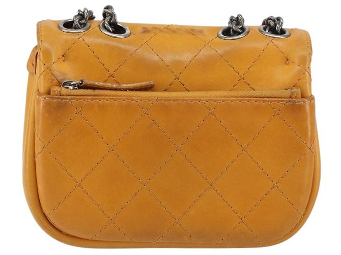 CHANEL Borsa a Spalla Matelassé in Pelle Arancione CC Auth BA8705 - vista 2