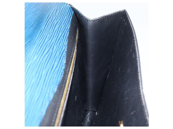 LOUIS VUITTON Clutch Montaigne 27 Epi Blu M52655 LV Auth 154577 - vista 20
