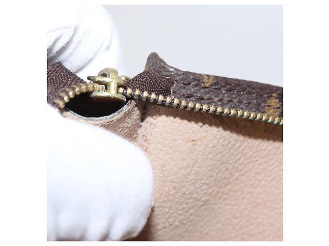 LOUIS VUITTON Monogram Bucket GM Accessory Pouch LV Auth 157037 - view 12