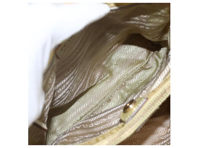 Borsa Tote PRADA in nylon giallo oro Auth 157782 D'oro - vista 11
