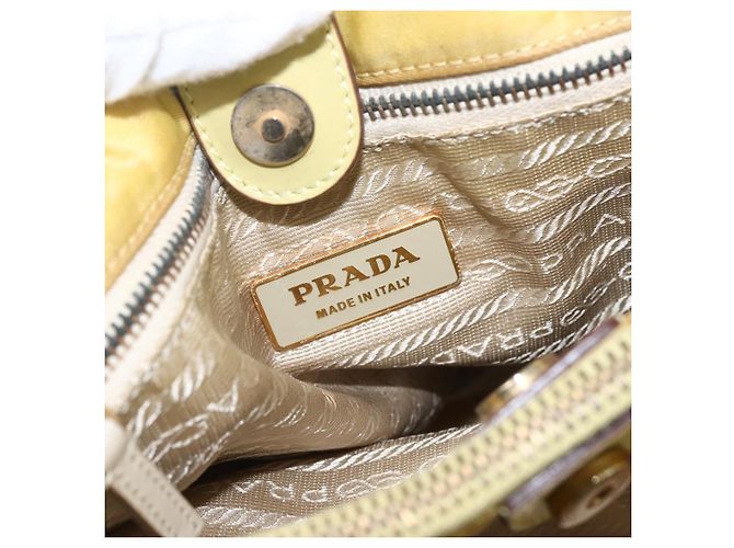 Borsa Tote PRADA in nylon giallo oro Auth 157782 D'oro - vista 17
