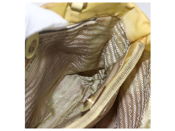 Borsa Tote PRADA in nylon giallo oro Auth 157782 D'oro - vista 19