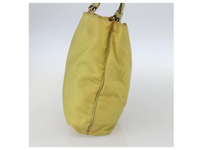 Borsa Tote PRADA in nylon giallo oro Auth 157782 D'oro - vista 4