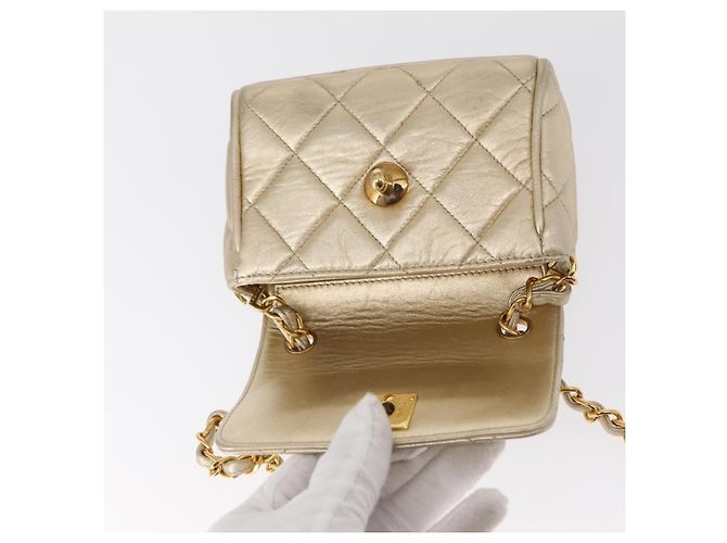 CHANEL Mini Matelassé 13 Schultertasche mit Kette aus Leder Gold CC Auth 156634SAM Golden - Ansicht 20