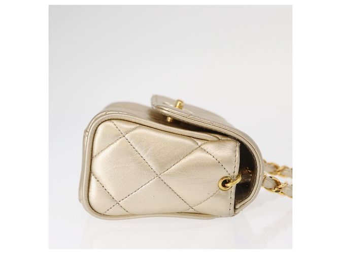 CHANEL Mini Matelassé 13 Schultertasche mit Kette aus Leder Gold CC Auth 156634SAM Golden - Ansicht 3