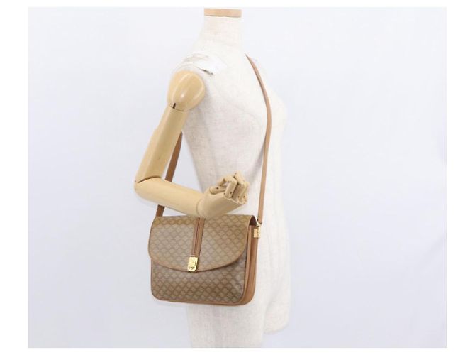 Céline Borsa a Spalla in Tela Macadam CELINE PVC Marrone Oro Auth 156251 D'oro - vista 25
