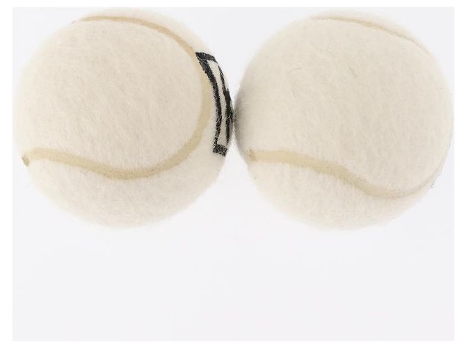 CHANEL Set de 4 Balles de Tennis Blanches CC Auth 155098V - vue 6