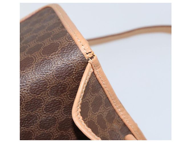 Céline Borsa a spalla circolare in tela Macadam CELINE in pelle PVC marrone oro Auth 153317 D'oro - vista 9
